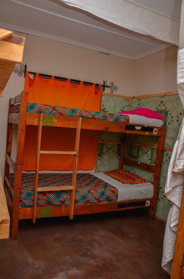 Хостел Lusaka Backpackers Екстер'єр фото